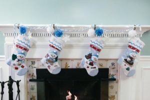 fireplace-hanging-origin-of-christmas-stockings