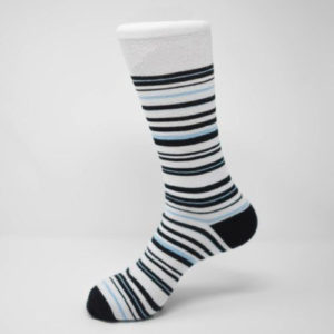 Exemple de chaussette personnalisée rayures bleu noir blanc